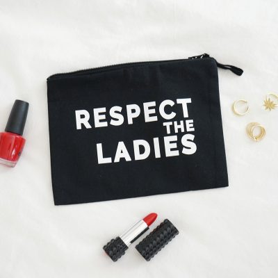 pochette noire Respect The ladies. Cadeau parfait pour femme rebelle