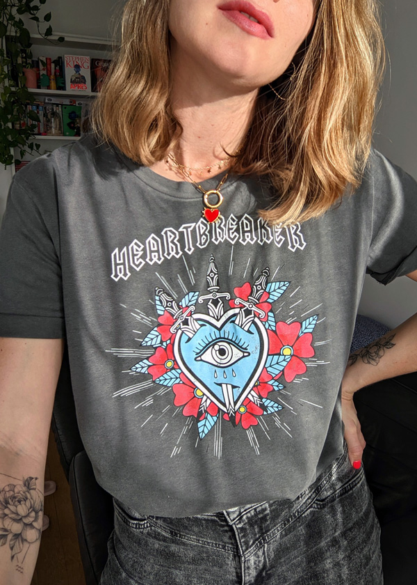 T-shirt Heartbreaker, tee-shirt vintage Valentine's Day en référence à la chanson Heartbreaker de Mariah Carey, parfait cadeau de Saint-Valentin
