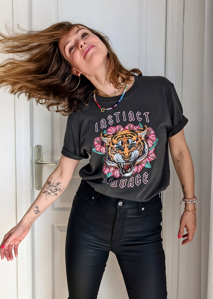 Réveille le tigre qui est en toi avec le t-shirt instinct sauvage vintage à tête de tigre by Maia & Zoé