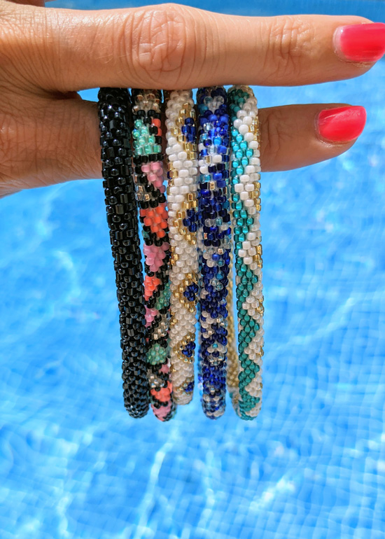 Bracelets-népalais-de-cheville-Maia-et-Zoé