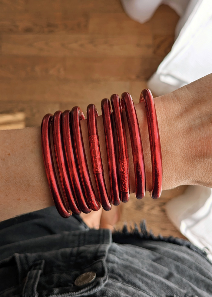 Bracelets-bouddhistes-Maia-et-Zoé-rouge-cerise
